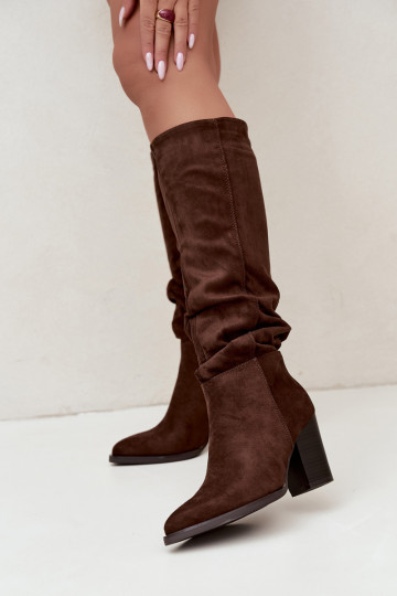damen kniehohe Stiefel mit Absatz und gebogenem Schaft in braun Ismera 2