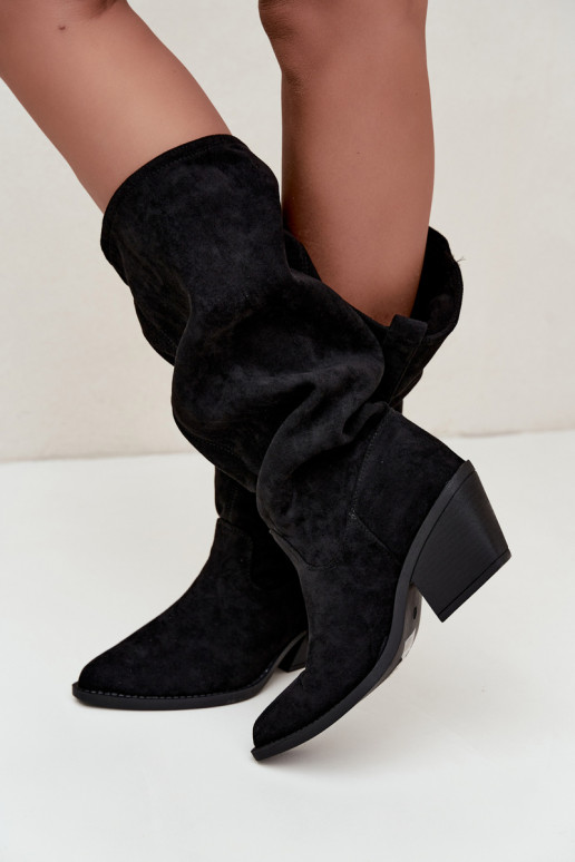 bottes hautes pour femmes froissées de style cowboy avec sangles et talons en noir Adria