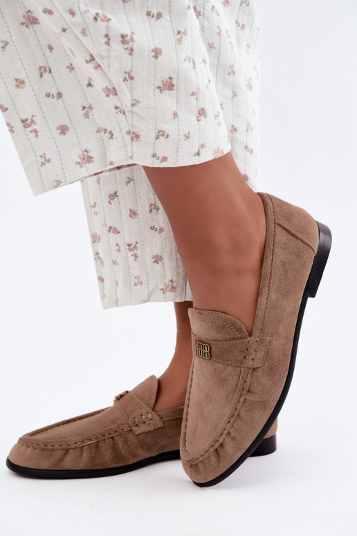 Mocassins pour femmes avec volants et détails décoratifs couleur sable Kairo