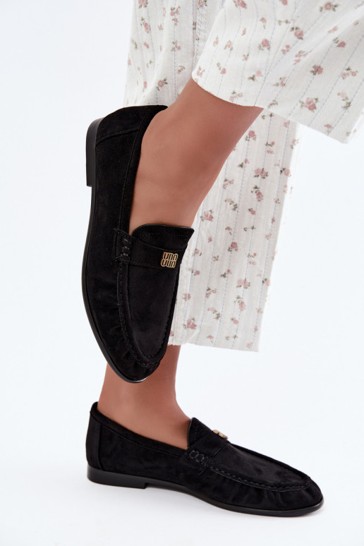 Dames mocassins met rimpels en decoratieve details in zwarte kleur Kairo