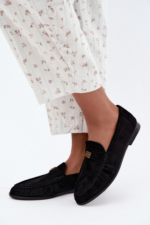Mocassins pour femmes avec volants et détails décoratifs en couleur noire Kairo