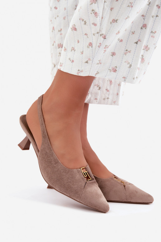 Hakken sandalen met open hak en decoratieve details in zandkleur Gilly