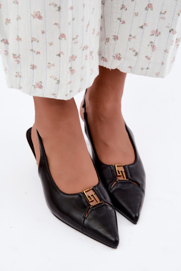 Sandales à talons avec talon ouvert et détails décoratifs en simili cuir noir Gilly