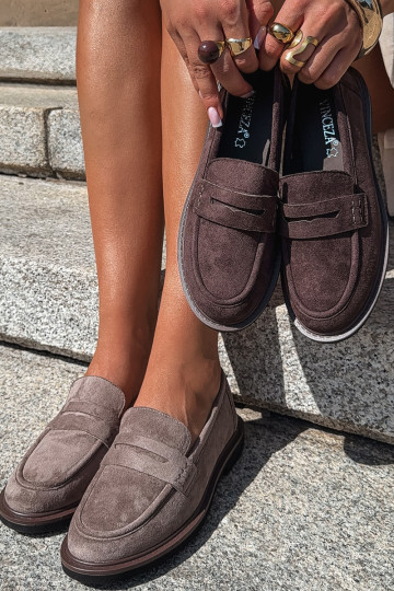 Dames mocassins van suede in chocolade kleur Vinceza 62335 2