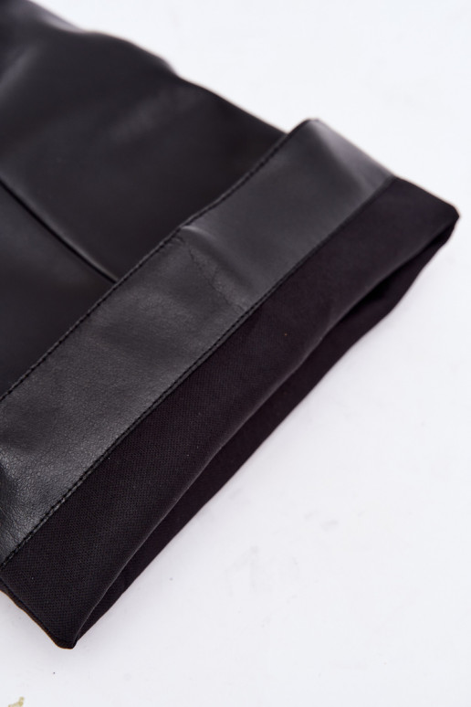 Laarzen met open neuzen op een dunne hak van zwart faux leather Velise