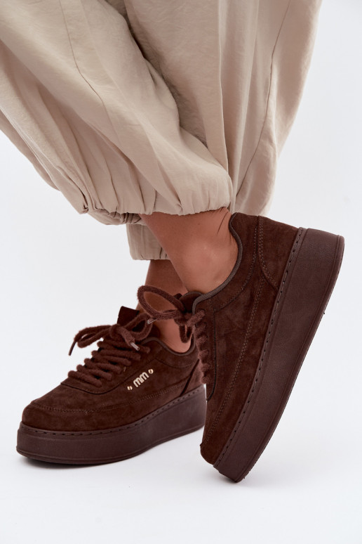 Baskets en daim avec plateforme en chocolat Teysa