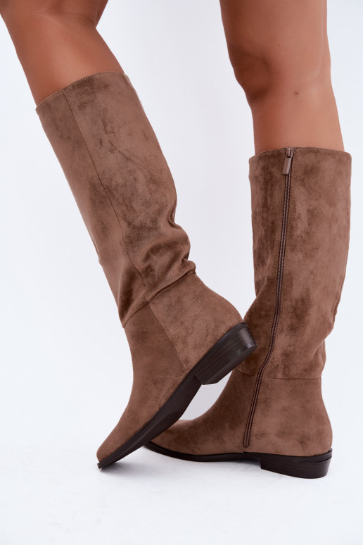 Damen lange Stiefel auf niedrigem Absatz in Sand Feretta
