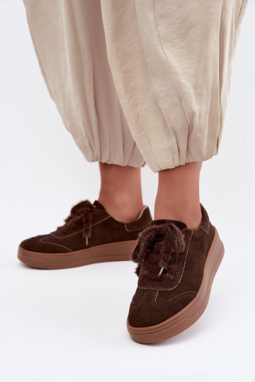 Faux suede sneakers met bont en veters Kobbo 79655 chocolade 2