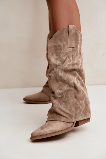 Bottes hautes style cowboy froissées avec talons et tige cousue sable Ives 2