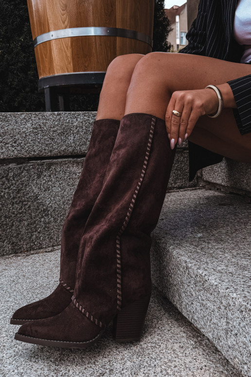 Bottes hautes pour femmes style cowboy avec talon bloc chocolat Noeline
