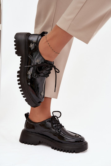 Chaussures pour femmes en cuir verni avec boucles en noir Artiker 57C0333