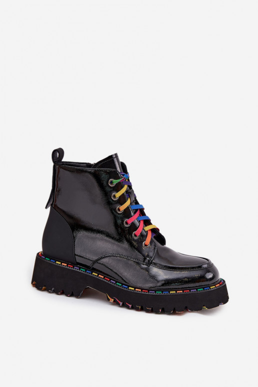 Bottines en cuir pour femmes avec effet verni en noir Artiker 57C0064