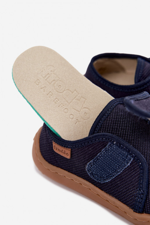 Chaussons pour enfants garçons avec fermetures adhésives Barefoot Froddo G1700438 en bleu foncé