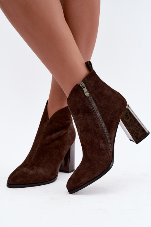 Bottines en daim avec isolation à l'intérieur en chocolat Zivella