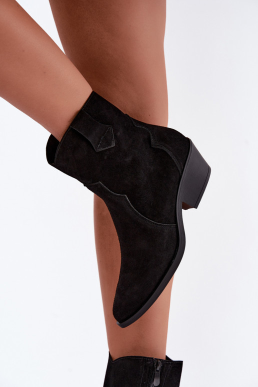 Bottes en faux daim de style cowboy avec talons couleur noire Daliae