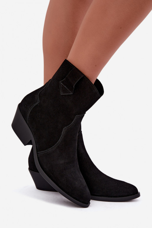 Bottes en faux daim de style cowboy avec talons couleur noire Daliae