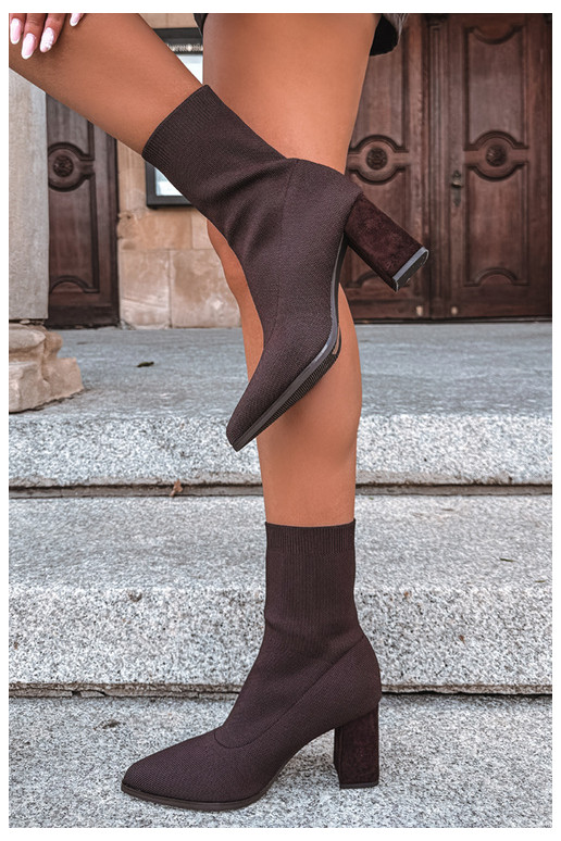 Bottines pour femmes chauffées en modèle slip-on marron Tai turiressa