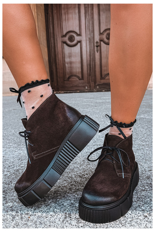 Chaussures pour femmes en cuir en faux daim chauffées avec plateforme en marron Zazoo 60588