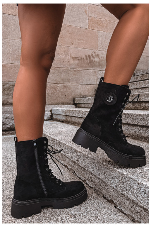 Warme schwarze Damen Stiefeletten aus Kunstveloursleder Livela