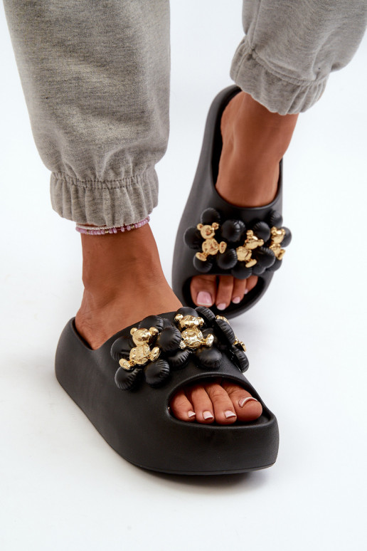 Dames lichte slippers met mooie details op dikke zool in zwart Bremavia