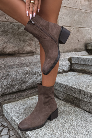 Dames enkellaarsjes van bruin suede Iveris 2
