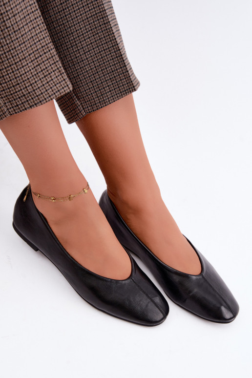 Ballerina's met decoratieve stiksels in zwart Iralia
