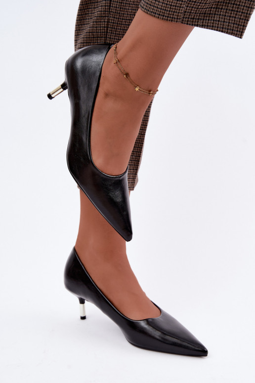 Chaussures à petit talon en noir Pelina
