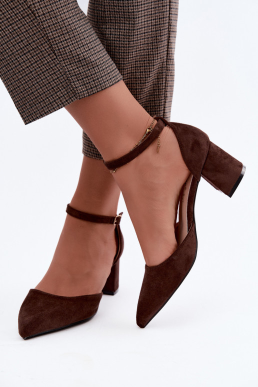 Schuhe mit Absätzen und Riemen Olenae