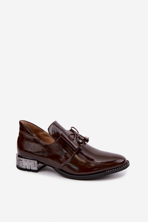 Chaussures vernies à petit talon avec nœuds en couleur chocolat Zazoo 1399