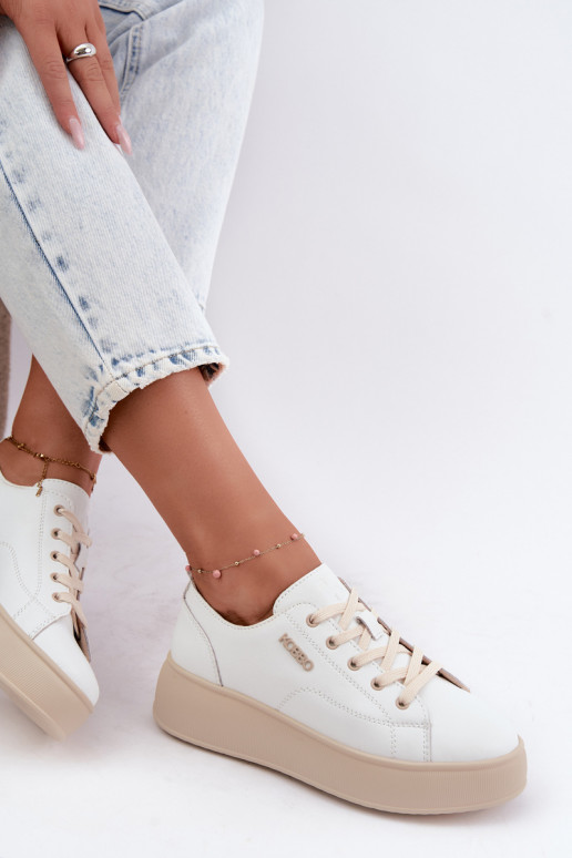 Peau Chaussures modèle baskets avec une plateforme Kobbo 41535 couleur blanche