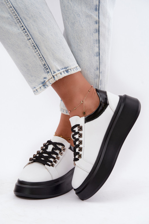 Zwart-witte leren sneakers met studs Artiker 55C0401