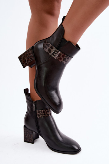 Peau Bottes avec chauffage à l intérieurDekoracyjnym Bandesem Artiker 57C0008 couleur noire