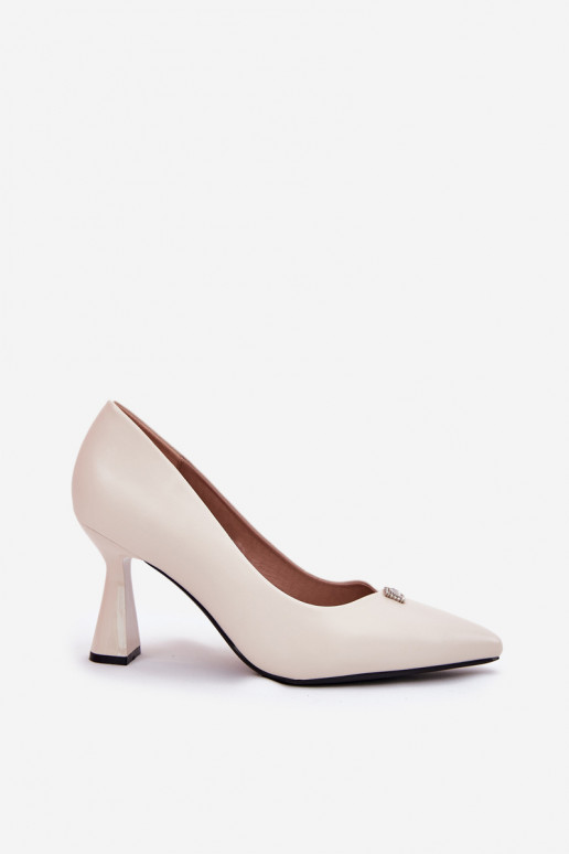 Elegante Schuhe auf einem ausgestellten Absatz Vinceza 62222 sandfarben