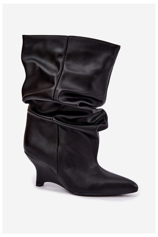Slouchy enkellaarsjes met platform in zwart Ilyna