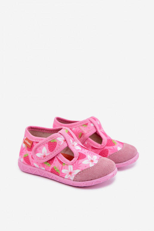 Chaussons pour enfants Milami avec fermetures auto-agrippantes et fraises et fleurs en rose Jasimrra