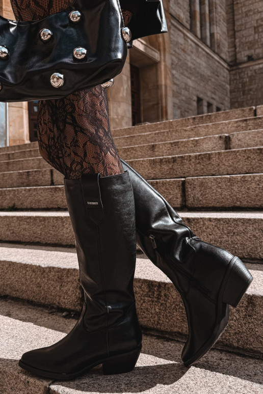 natürliches Leder Damenstiefel bis zum Knie mit niedrigem Absatz isoliert Big Star UU274521 in schwarzer Farbe