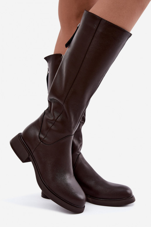 bottes hautes pour femmes avec talons larges isolées D&A JC62-1036 couleur chocolat
