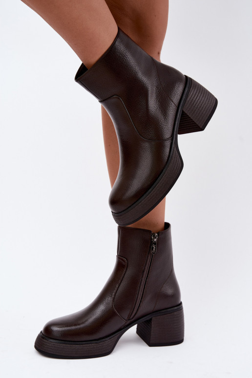 Leder gefütterte Stiefeletten mit Absatz D&A CR62-3369 schokoladenbraun