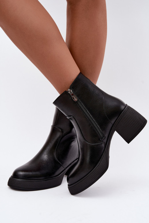 Leder gefütterte Stiefeletten mit Absatz D&A CR62-3369 schwarz