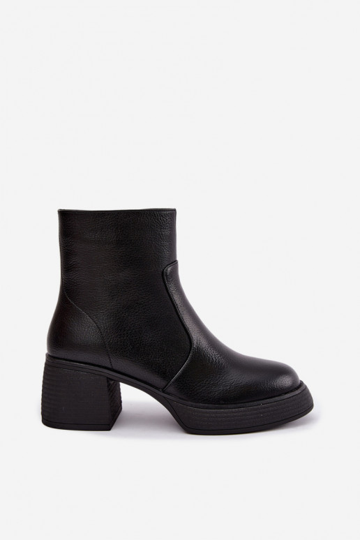 Bottines en cuir doublées avec talons D&A CR62-3369 noir