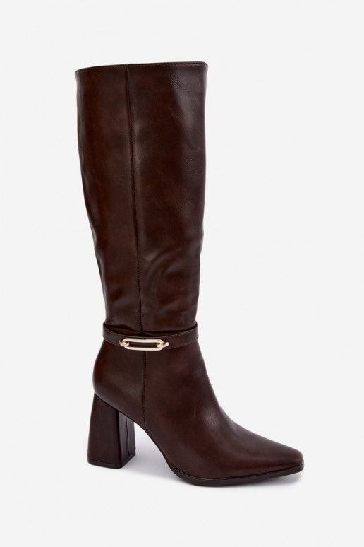 Bottes chaudes jusqu'au genou avec des sangles décoratives et un talon bloc en chocolat Luvessa