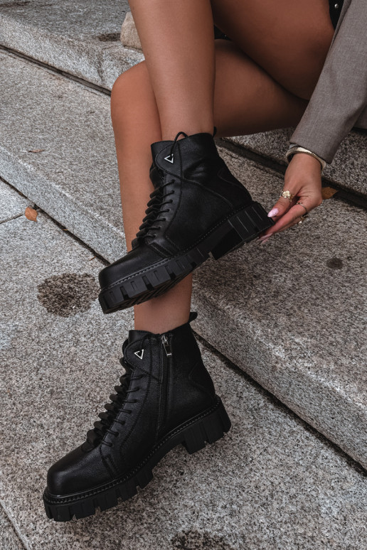 Damen Stiefeletten mit Plattform D&A JC62-1044 in Schwarz