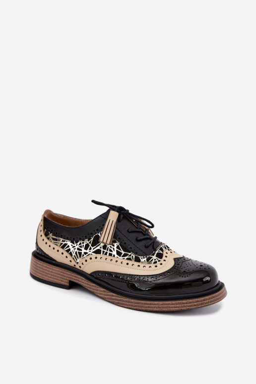 Dames leren schoenen met veters en kwastjes Tai turiciejka K7816-01 in zwart