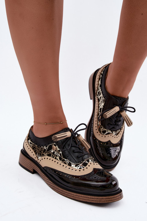 Dames leren schoenen met veters en kwastjes Tai turiciejka K7816-01 in zwart