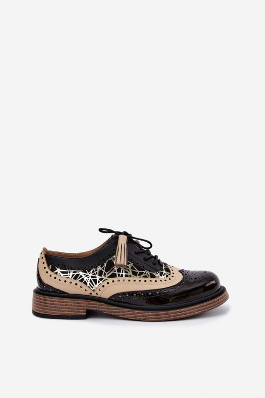 Dames leren schoenen met veters en kwastjes Tai turiciejka K7816-01 in zwart