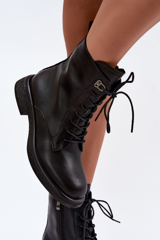 Bottines en cuir isolées Tai turiciejka K7751-01 en noir