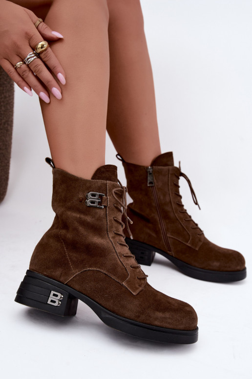 Bottes pour femmes en suédine isolées Vinceza 67044 marron