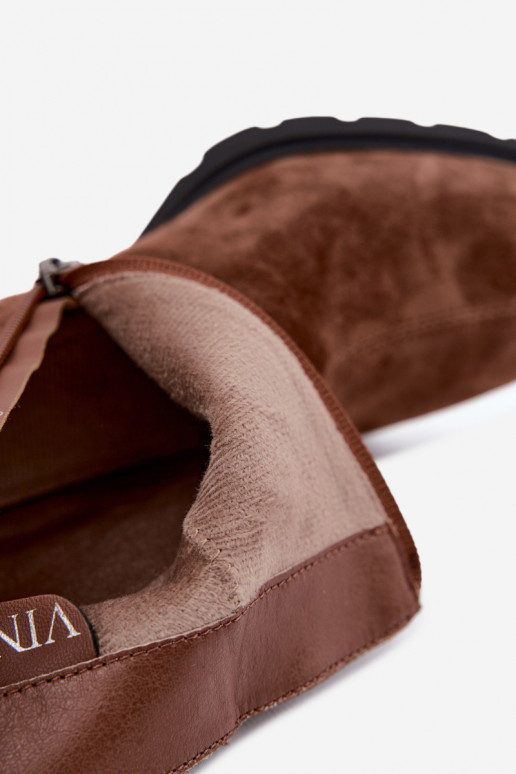Gevoerde enkellaarsjes van faux suede met hakken Vinceza 91172 bruin