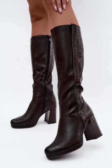 Bottes longues isolées avec talons chocolat Alessa