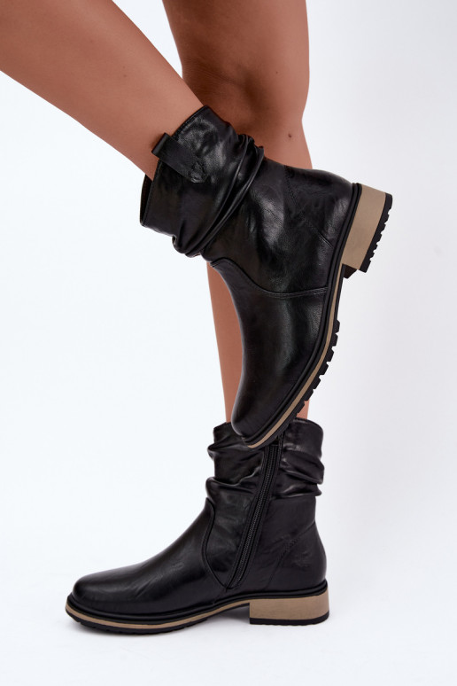 Bottines pour femmes chaudes avec plis en noir